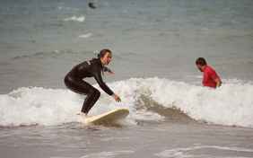 Wellenreiten lernen im Seasidecamp Bretagne zubuchbar
